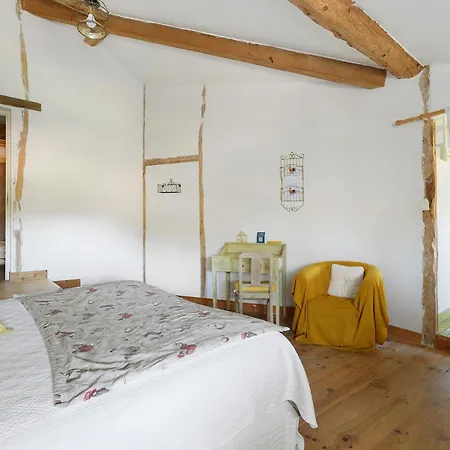 D'hotes - Le Marlas Bed and Breakfast Rieucros